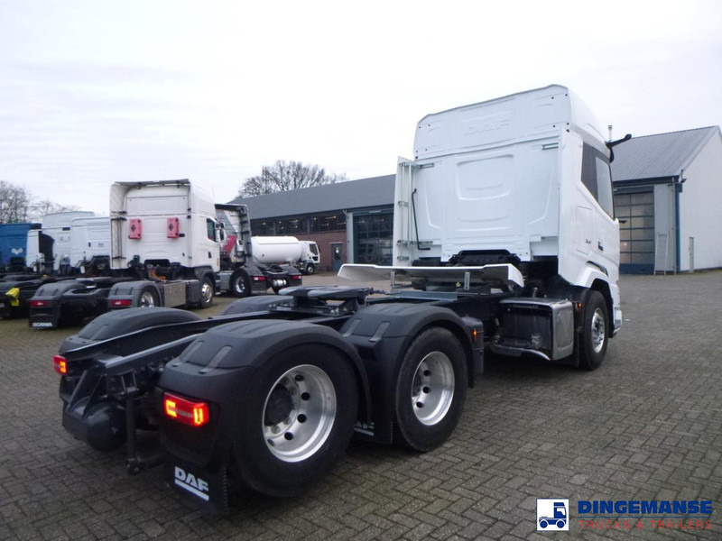 DAF XF 530 6X2 Euro 6 new/unused - Vetopöytäauto: kuva DAF XF 530 6X2 Euro 6 new/unused - Vetopöytäauto DAF XF 530 6X2 Euro 6 new/unused - Vetopöytäauto: kuva DAF XF 530 6X2 Euro 6 new/unused - Vetopöytäauto