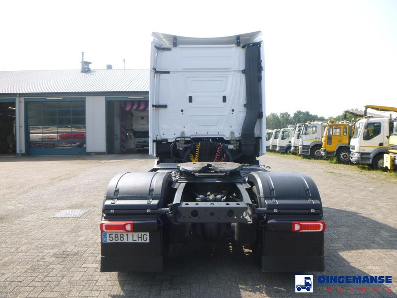 Mercedes-Benz Actros 1851 4x2 Euro 6 + Retarder - Vetopöytäauto: kuva Mercedes-Benz Actros 1851 4x2 Euro 6 + Retarder - Vetopöytäauto Mercedes-Benz Actros 1851 4x2 Euro 6 + Retarder - Vetopöytäauto: kuva Mercedes-Benz Actros 1851 4x2 Euro 6 + Retarder - Vetopöytäauto