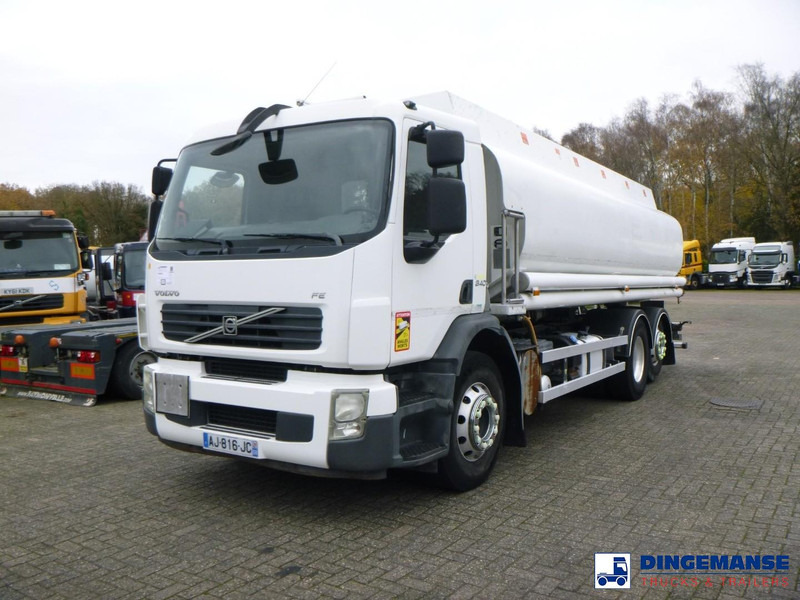 Volvo FE 340 6x2 fuel tank 22.1 m3 / 6 comp - Säiliöauto: kuva Volvo FE 340 6x2 fuel tank 22.1 m3 / 6 comp - Säiliöauto Volvo FE 340 6x2 fuel tank 22.1 m3 / 6 comp - Säiliöauto: kuva Volvo FE 340 6x2 fuel tank 22.1 m3 / 6 comp - Säiliöauto