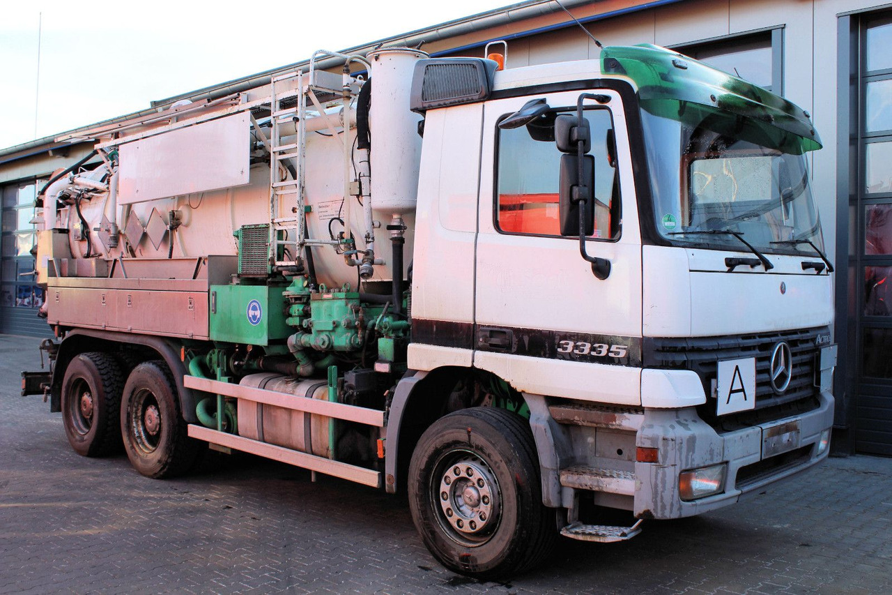 Mercedes-Benz Actros 3335 6x4 Kroll 13m³ HD-Kombi ADR/GGVS V2A - Puhtaanpitoauto: kuva Mercedes-Benz Actros 3335 6x4 Kroll 13m³ HD-Kombi ADR/GGVS V2A - Puhtaanpitoauto Mercedes-Benz Actros 3335 6x4 Kroll 13m³ HD-Kombi ADR/GGVS V2A - Puhtaanpitoauto: kuva Mercedes-Benz Actros 3335 6x4 Kroll 13m³ HD-Kombi ADR/GGVS V2A - Puhtaanpitoauto