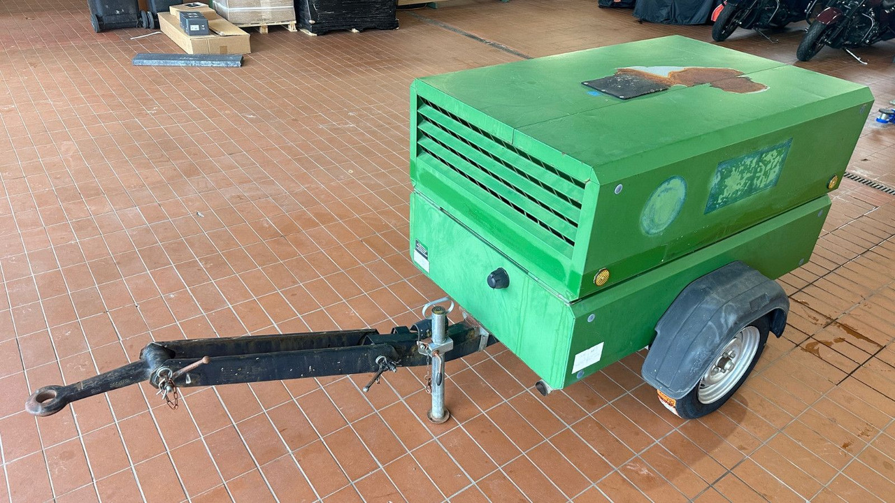 Baukompressor IRMER+ELZE - Perävaunu: kuva  Baukompressor IRMER+ELZE - Perävaunu Baukompressor IRMER+ELZE - Perävaunu: kuva  Baukompressor IRMER+ELZE - Perävaunu