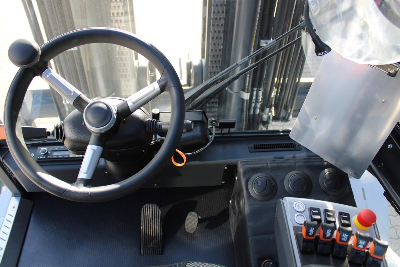 Carer A160-1200X - Sähkötrukki: kuva Carer A160-1200X - Sähkötrukki Carer A160-1200X - Sähkötrukki: kuva Carer A160-1200X - Sähkötrukki