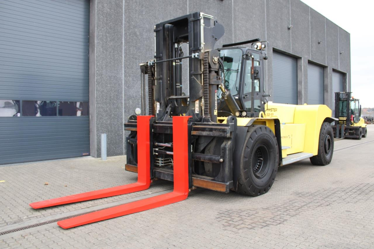 Hyster H32.00XM-12 - Dieseltrukki: kuva Hyster H32.00XM-12 - Dieseltrukki Hyster H32.00XM-12 - Dieseltrukki: kuva Hyster H32.00XM-12 - Dieseltrukki
