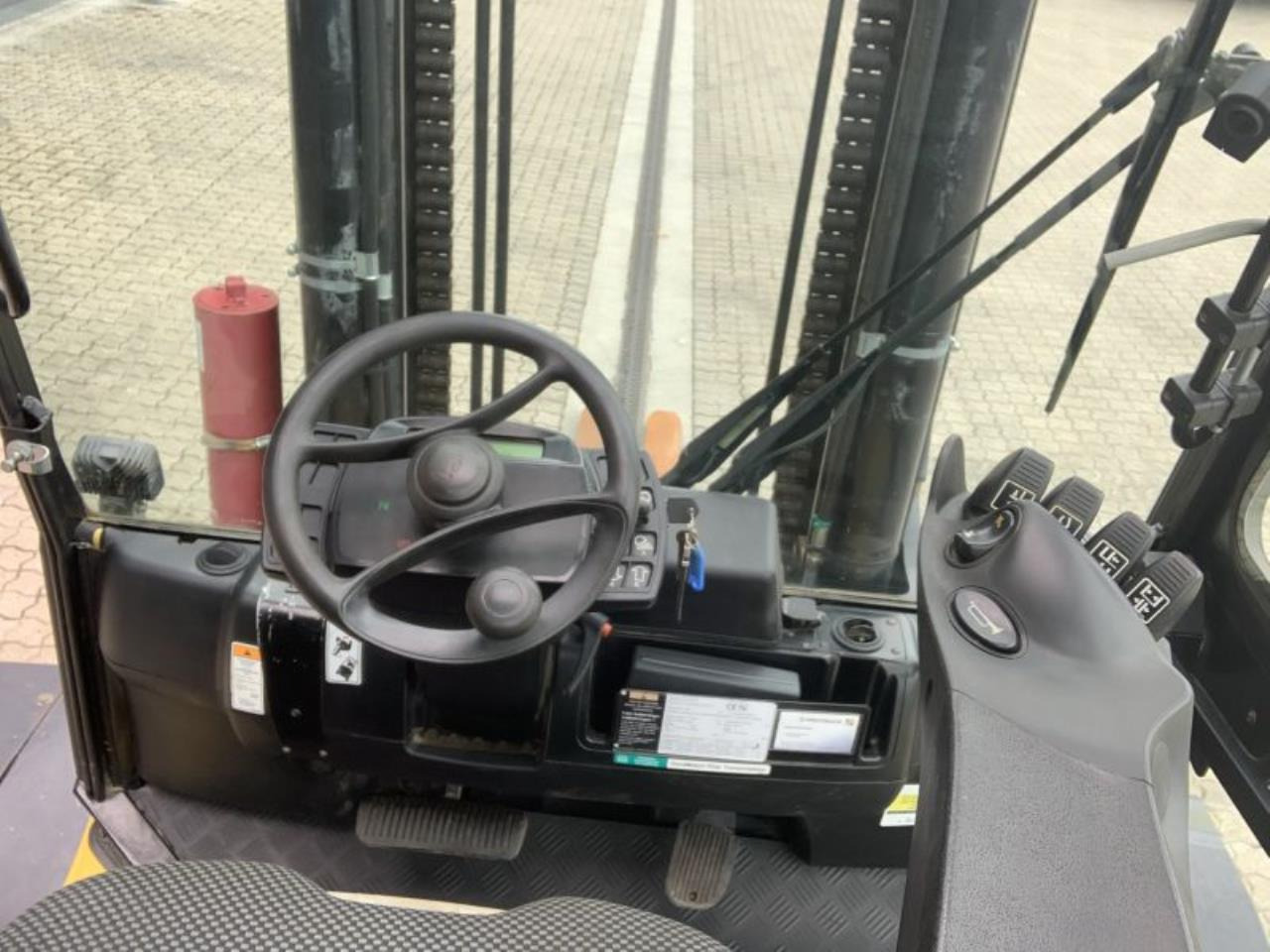Hyster H8.0FT-6 - Dieseltrukki: kuva Hyster H8.0FT-6 - Dieseltrukki Hyster H8.0FT-6 - Dieseltrukki: kuva Hyster H8.0FT-6 - Dieseltrukki