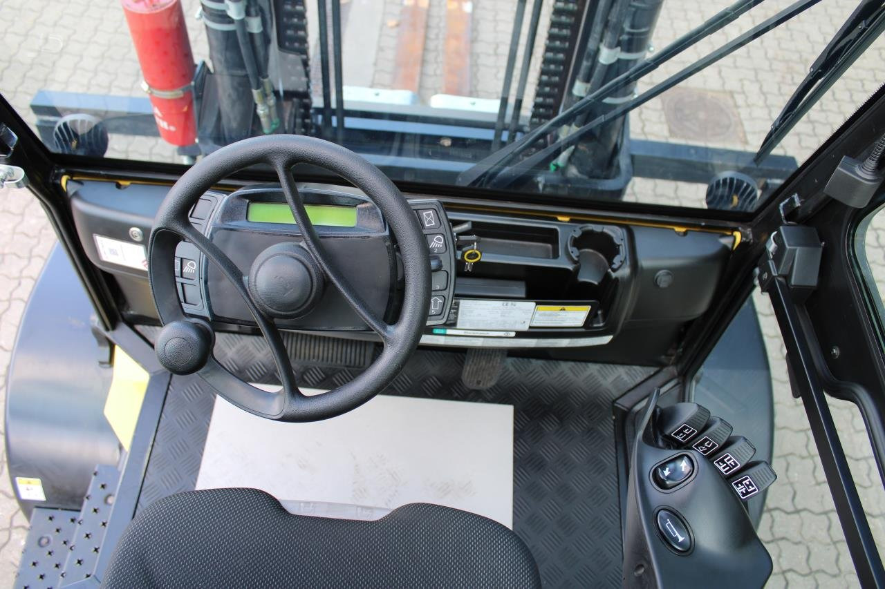 Hyster H8.0FTS - Dieseltrukki: kuva Hyster H8.0FTS - Dieseltrukki Hyster H8.0FTS - Dieseltrukki: kuva Hyster H8.0FTS - Dieseltrukki