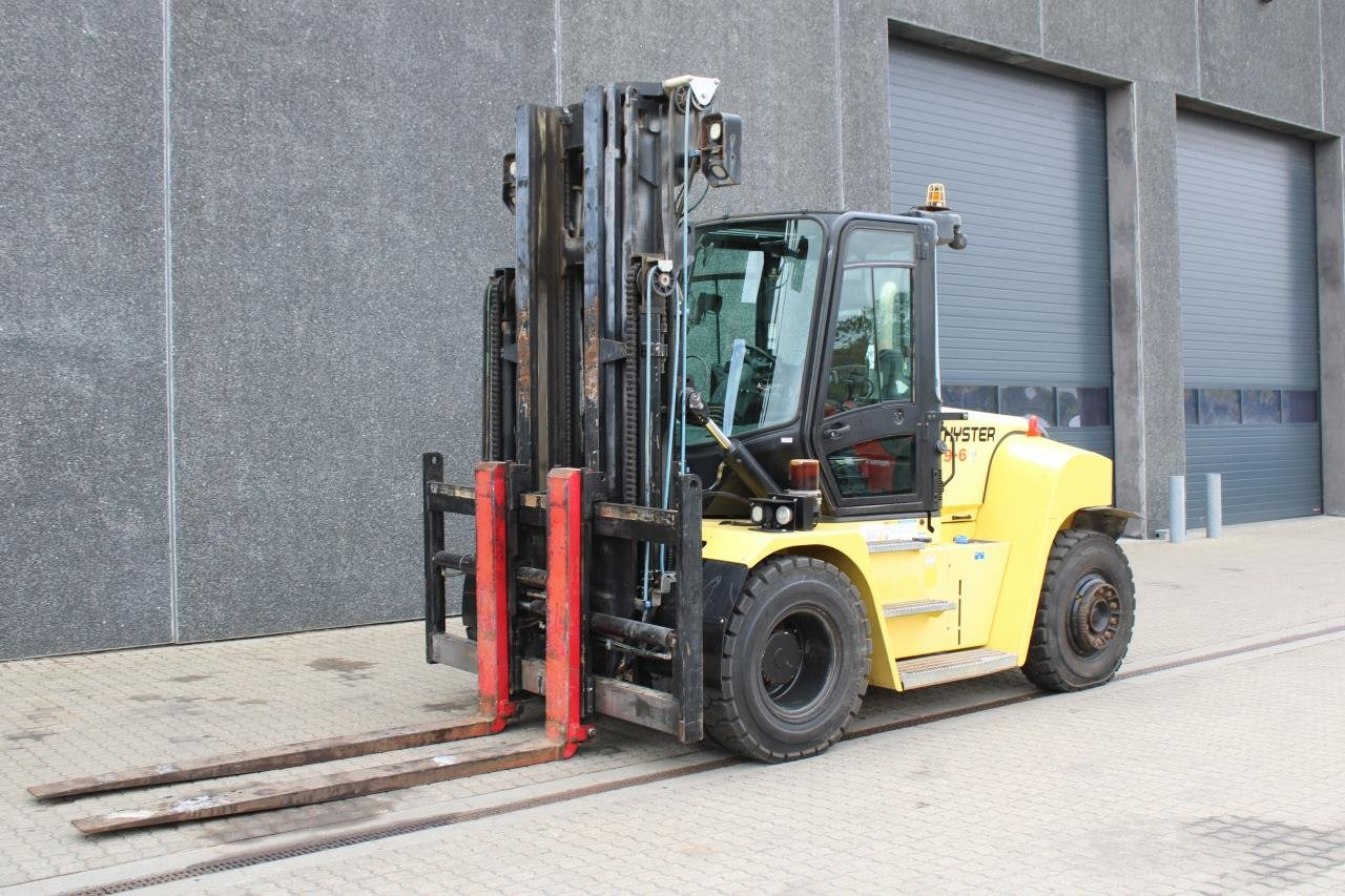 Hyster HYSTER H9.00XM-6 - Dieseltrukki: kuva Hyster HYSTER H9.00XM-6 - Dieseltrukki Hyster HYSTER H9.00XM-6 - Dieseltrukki: kuva Hyster HYSTER H9.00XM-6 - Dieseltrukki