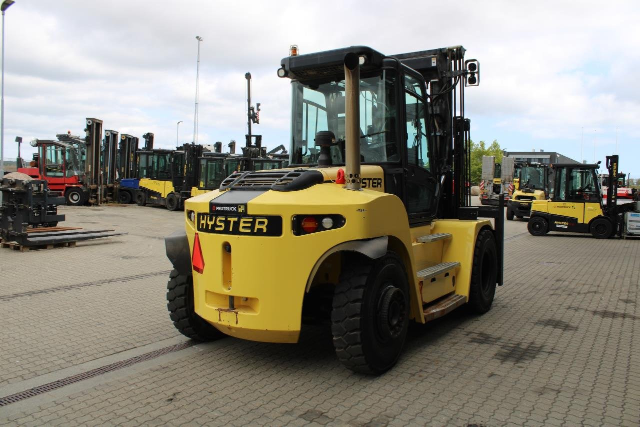 Hyster HYSTER H9.00XM-6 - Dieseltrukki: kuva Hyster HYSTER H9.00XM-6 - Dieseltrukki Hyster HYSTER H9.00XM-6 - Dieseltrukki: kuva Hyster HYSTER H9.00XM-6 - Dieseltrukki