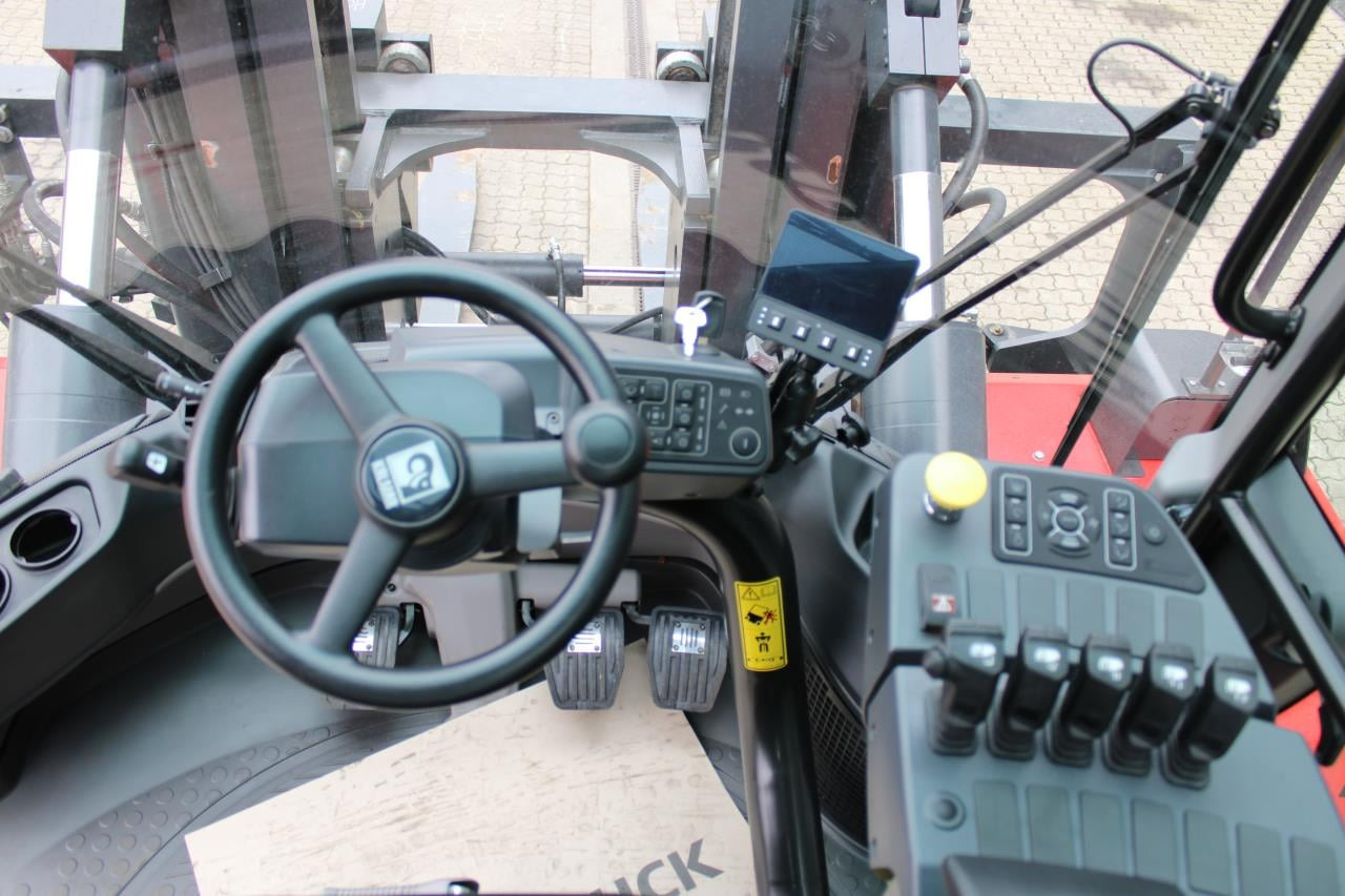 Kalmar DCG330-12 - Dieseltrukki: kuva Kalmar DCG330-12 - Dieseltrukki Kalmar DCG330-12 - Dieseltrukki: kuva Kalmar DCG330-12 - Dieseltrukki