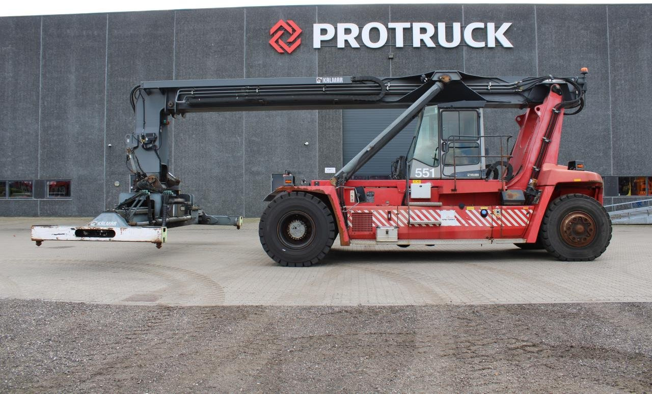 Kalmar DRF100-54S6 - Konttikurottajat: kuva Kalmar DRF100-54S6 - Konttikurottajat Kalmar DRF100-54S6 - Konttikurottajat: kuva Kalmar DRF100-54S6 - Konttikurottajat