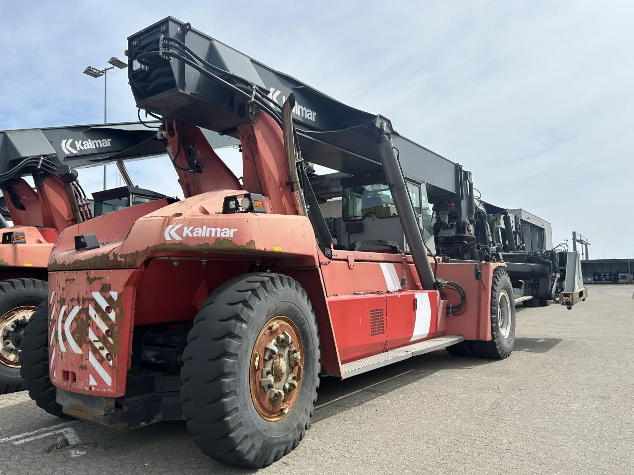 Kalmar DRF450-65C5X - Konttikurottajat: kuva Kalmar DRF450-65C5X - Konttikurottajat Kalmar DRF450-65C5X - Konttikurottajat: kuva Kalmar DRF450-65C5X - Konttikurottajat