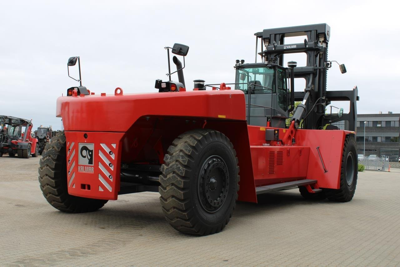 Kalmar KALMAR DCG850-12 - Dieseltrukki: kuva Kalmar KALMAR DCG850-12 - Dieseltrukki Kalmar KALMAR DCG850-12 - Dieseltrukki: kuva Kalmar KALMAR DCG850-12 - Dieseltrukki