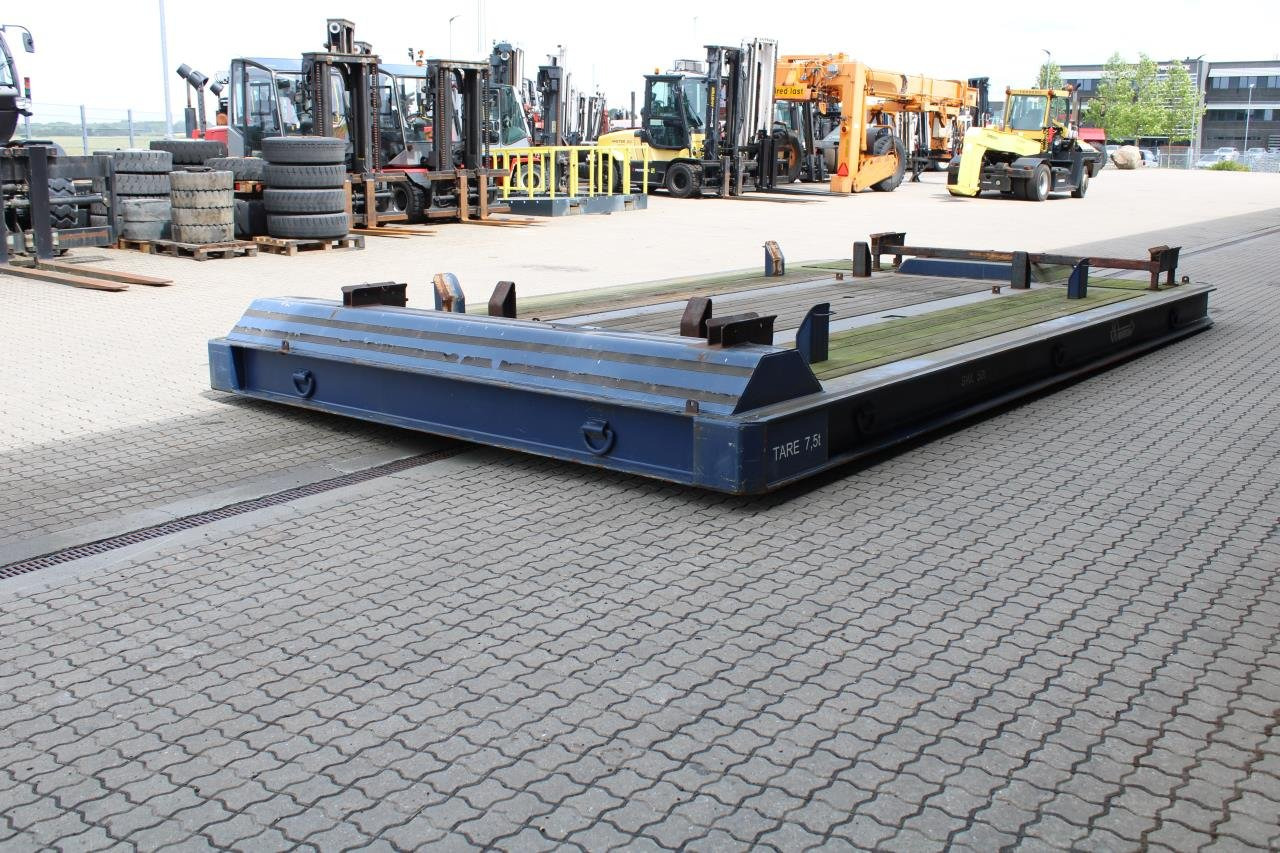 Novatech NOVATECH RT50 - Lauttavaunu: kuva Novatech NOVATECH RT50 - Lauttavaunu Novatech NOVATECH RT50 - Lauttavaunu: kuva Novatech NOVATECH RT50 - Lauttavaunu