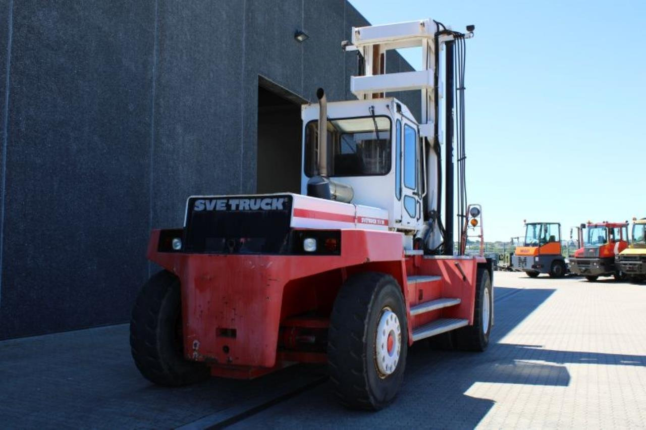 SveTruck 25120-42 - Dieseltrukki: kuva SveTruck 25120-42 - Dieseltrukki SveTruck 25120-42 - Dieseltrukki: kuva SveTruck 25120-42 - Dieseltrukki