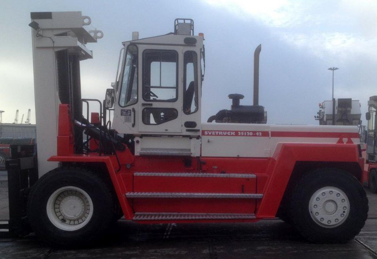 SveTruck 25120-42 - Dieseltrukki: kuva SveTruck 25120-42 - Dieseltrukki SveTruck 25120-42 - Dieseltrukki: kuva SveTruck 25120-42 - Dieseltrukki