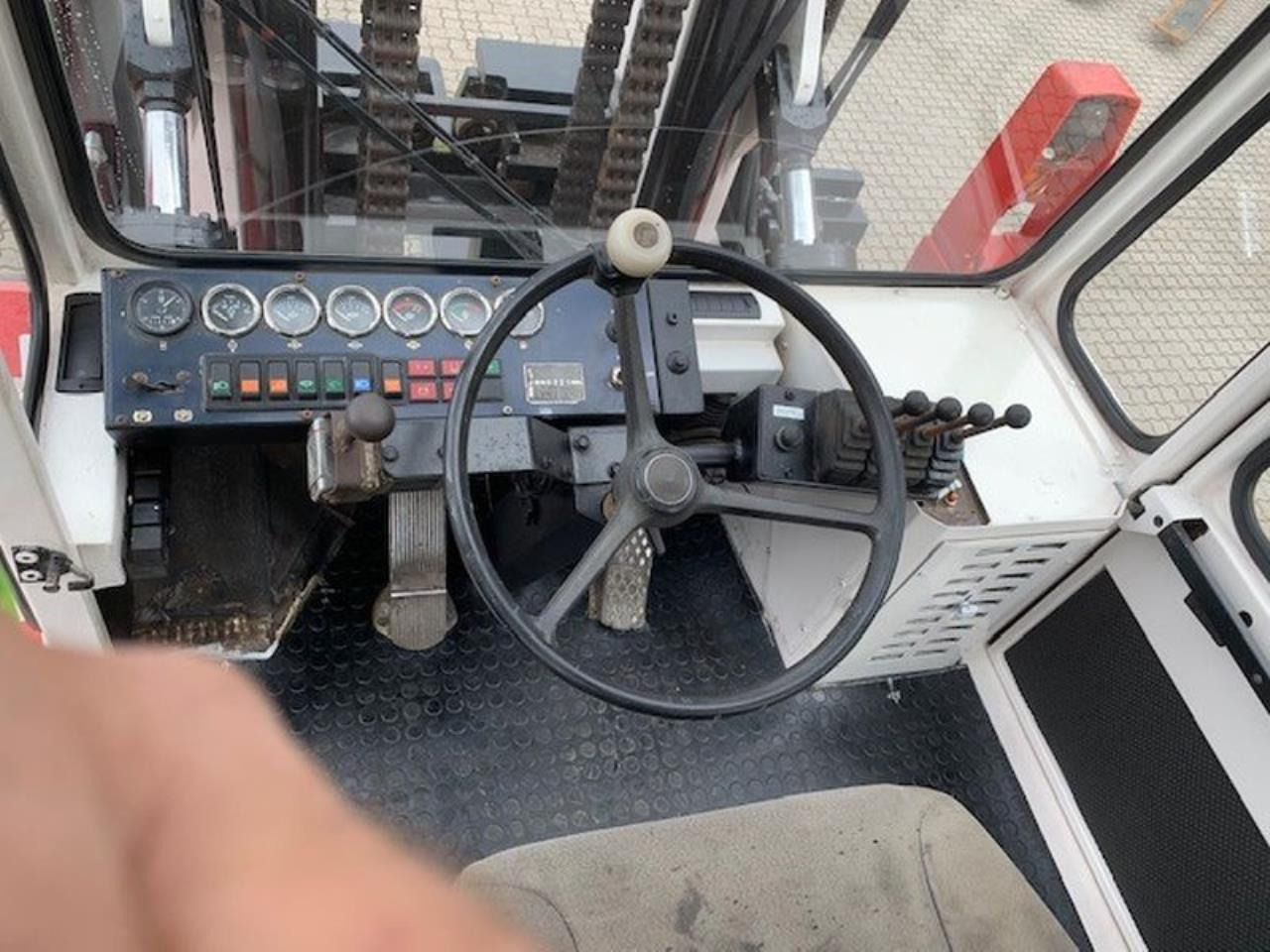 SveTruck 25120-42 - Dieseltrukki: kuva SveTruck 25120-42 - Dieseltrukki SveTruck 25120-42 - Dieseltrukki: kuva SveTruck 25120-42 - Dieseltrukki