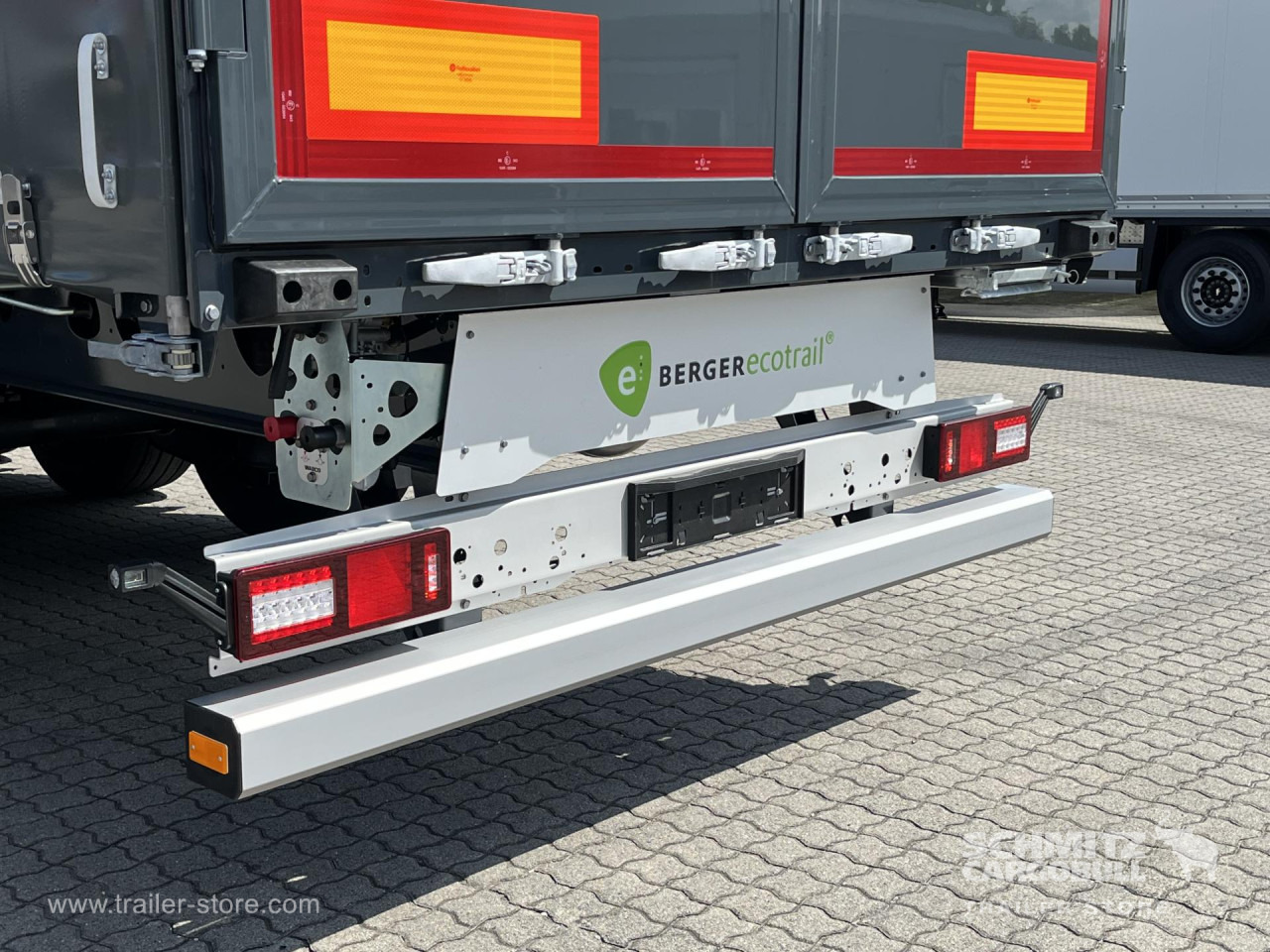 BERGER Auflieger Curtainsider Standard - Pressukapellipuoliperävaunu: kuva BERGER Auflieger Curtainsider Standard - Pressukapellipuoliperävaunu BERGER Auflieger Curtainsider Standard - Pressukapellipuoliperävaunu: kuva BERGER Auflieger Curtainsider Standard - Pressukapellipuoliperävaunu