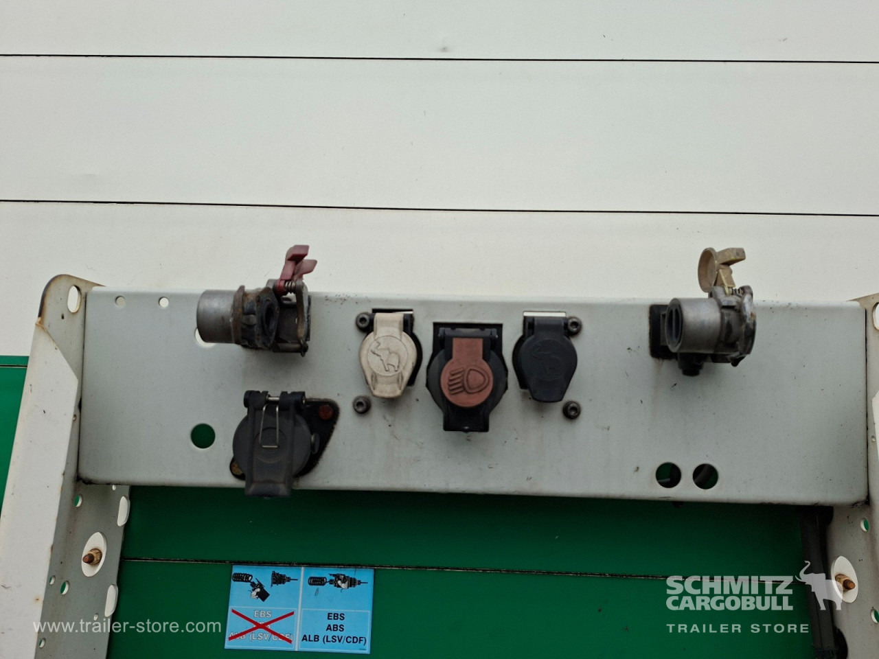 SCHMITZ Auflieger Curtainsider Varios - Pressukapellipuoliperävaunu: kuva SCHMITZ Auflieger Curtainsider Varios - Pressukapellipuoliperävaunu SCHMITZ Auflieger Curtainsider Varios - Pressukapellipuoliperävaunu: kuva SCHMITZ Auflieger Curtainsider Varios - Pressukapellipuoliperävaunu