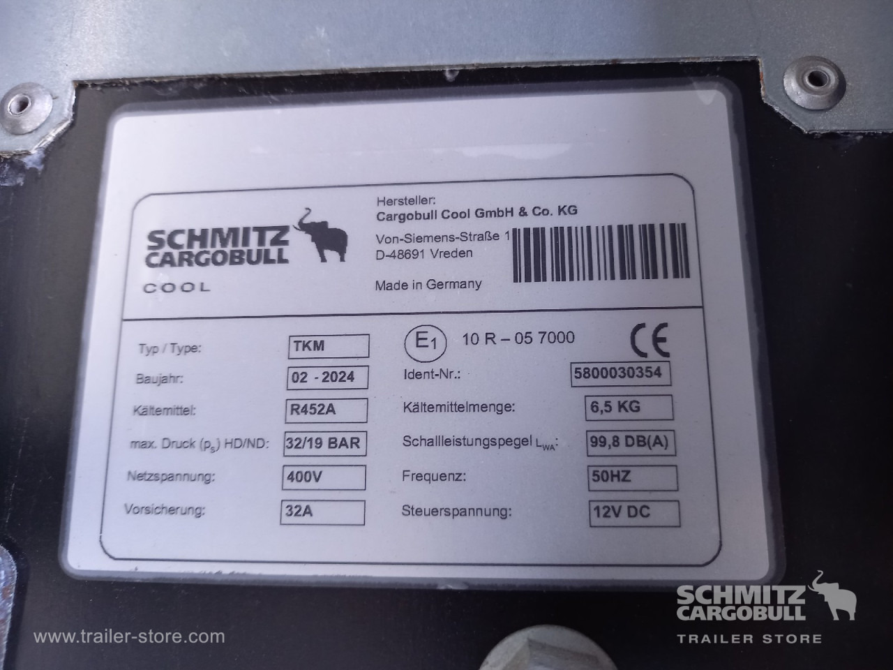 SCHMITZ Auflieger Tiefkühler Mega - Isoterminen puoliperävaunu: kuva SCHMITZ Auflieger Tiefkühler Mega - Isoterminen puoliperävaunu SCHMITZ Auflieger Tiefkühler Mega - Isoterminen puoliperävaunu: kuva SCHMITZ Auflieger Tiefkühler Mega - Isoterminen puoliperävaunu