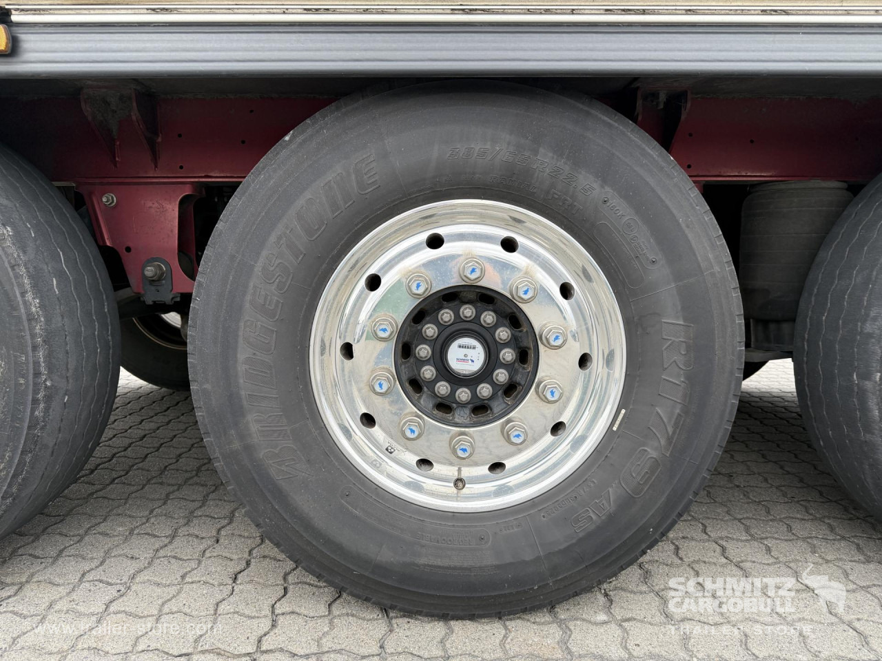 SCHMITZ Auflieger Tiefkühler Multitemp - Isoterminen puoliperävaunu: kuva SCHMITZ Auflieger Tiefkühler Multitemp - Isoterminen puoliperävaunu SCHMITZ Auflieger Tiefkühler Multitemp - Isoterminen puoliperävaunu: kuva SCHMITZ Auflieger Tiefkühler Multitemp - Isoterminen puoliperävaunu