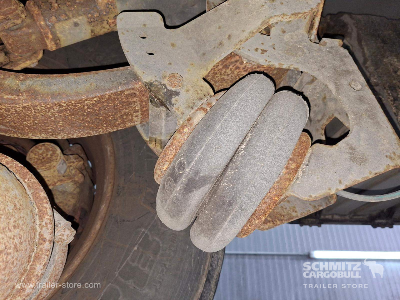 SCHMITZ Auflieger Tiefkühler Standard Double deck - Isoterminen puoliperävaunu: kuva SCHMITZ Auflieger Tiefkühler Standard Double deck - Isoterminen puoliperävaunu SCHMITZ Auflieger Tiefkühler Standard Double deck - Isoterminen puoliperävaunu: kuva SCHMITZ Auflieger Tiefkühler Standard Double deck - Isoterminen puoliperävaunu