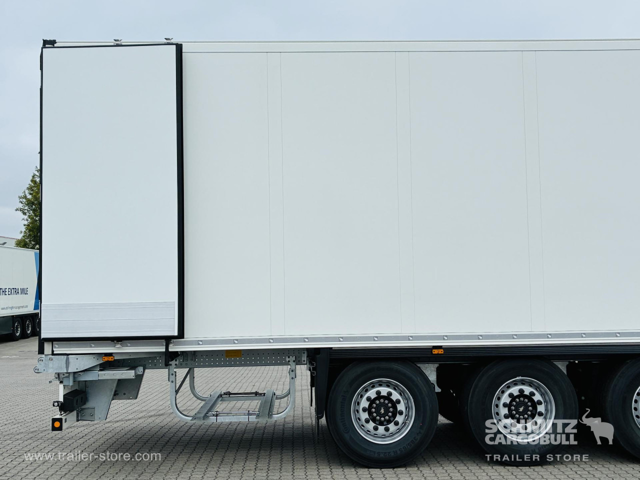 SCHMITZ Auflieger Tiefkühler Standard Double deck - Isoterminen puoliperävaunu: kuva SCHMITZ Auflieger Tiefkühler Standard Double deck - Isoterminen puoliperävaunu SCHMITZ Auflieger Tiefkühler Standard Double deck - Isoterminen puoliperävaunu: kuva SCHMITZ Auflieger Tiefkühler Standard Double deck - Isoterminen puoliperävaunu