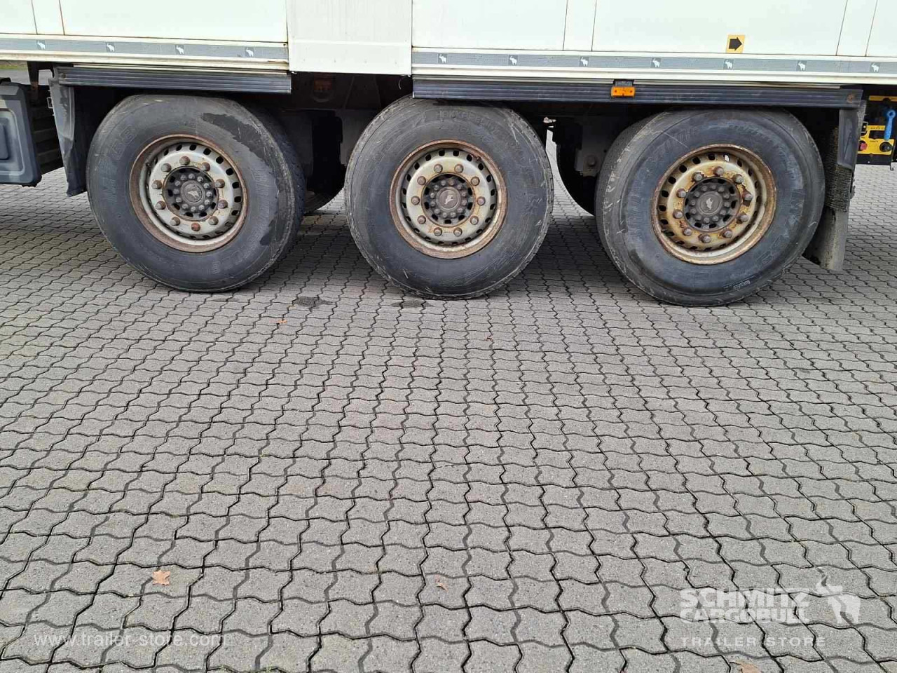 SCHMITZ Auflieger Tiefkühler Standard Double deck - Isoterminen puoliperävaunu: kuva SCHMITZ Auflieger Tiefkühler Standard Double deck - Isoterminen puoliperävaunu SCHMITZ Auflieger Tiefkühler Standard Double deck - Isoterminen puoliperävaunu: kuva SCHMITZ Auflieger Tiefkühler Standard Double deck - Isoterminen puoliperävaunu