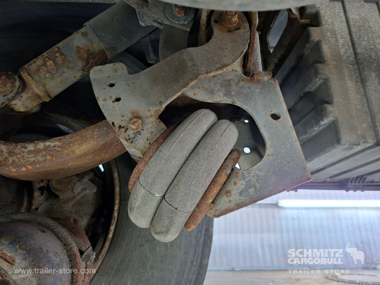 SCHMITZ Auflieger Tiefkühler Standard Double deck - Isoterminen puoliperävaunu: kuva SCHMITZ Auflieger Tiefkühler Standard Double deck - Isoterminen puoliperävaunu SCHMITZ Auflieger Tiefkühler Standard Double deck - Isoterminen puoliperävaunu: kuva SCHMITZ Auflieger Tiefkühler Standard Double deck - Isoterminen puoliperävaunu