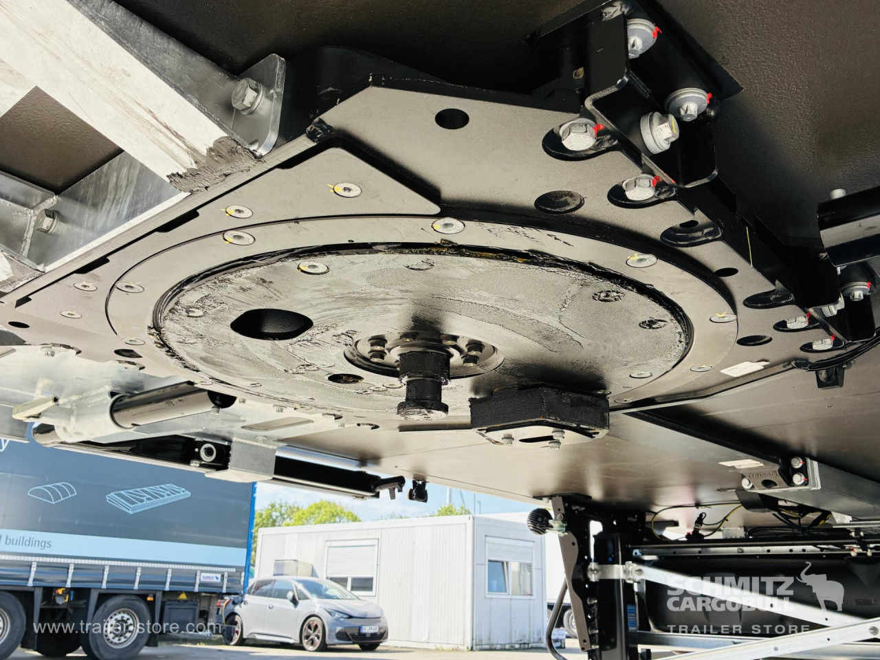 SCHMITZ Auflieger Tiefkühler Standard Taillift - Isoterminen puoliperävaunu: kuva SCHMITZ Auflieger Tiefkühler Standard Taillift - Isoterminen puoliperävaunu SCHMITZ Auflieger Tiefkühler Standard Taillift - Isoterminen puoliperävaunu: kuva SCHMITZ Auflieger Tiefkühler Standard Taillift - Isoterminen puoliperävaunu