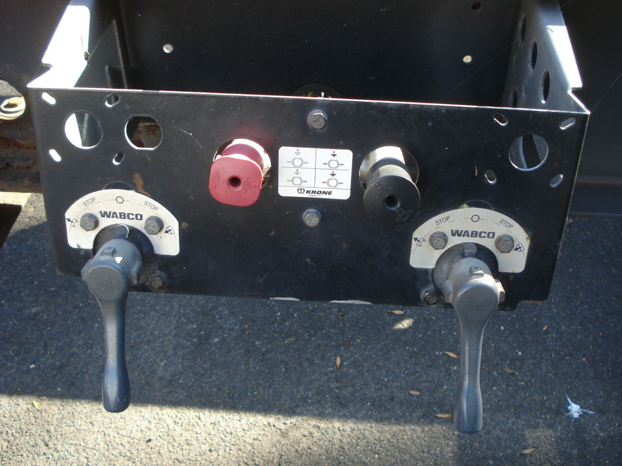 Krone AZ 18 A Drehschemel Zwillingsbereift! - Konttialus/ Vaihtokuormatilat perävaunu: kuva Krone AZ 18 A Drehschemel Zwillingsbereift! - Konttialus/ Vaihtokuormatilat perävaunu Krone AZ 18 A Drehschemel Zwillingsbereift! - Konttialus/ Vaihtokuormatilat perävaunu: kuva Krone AZ 18 A Drehschemel Zwillingsbereift! - Konttialus/ Vaihtokuormatilat perävaunu