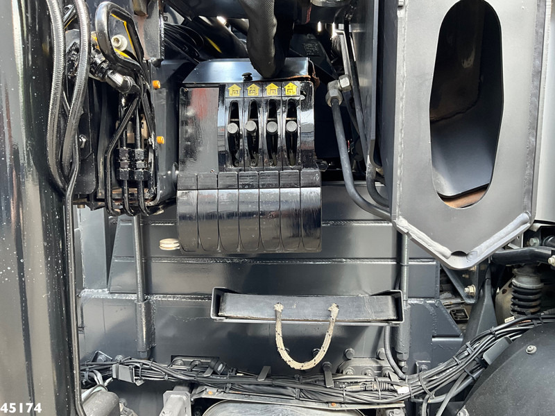 Leasing DAF FA 85 CF 360 Palfinger 20 Tonmeter laadkraan DAF FA 85 CF 360 Palfinger 20 Tonmeter laadkraan: kuva Leasing DAF FA 85 CF 360 Palfinger 20 Tonmeter laadkraan DAF FA 85 CF 360 Palfinger 20 Tonmeter laadkraan