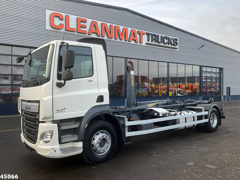 Koukkulava kuorma-auto DAF FA CF 410 Euro 6 Palfinger 18 Ton haakarmsysteem: kuva Koukkulava kuorma-auto DAF FA CF 410 Euro 6 Palfinger 18 Ton haakarmsysteem