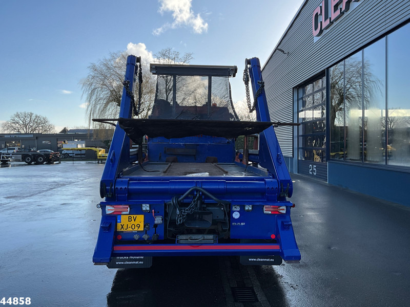 DAF FAN 85 CF 360 Manual VDL 18 Ton portaalarmsysteem - Nostovarsi-vaihtolavakuorma kuorma-auto: kuva DAF FAN 85 CF 360 Manual VDL 18 Ton portaalarmsysteem - Nostovarsi-vaihtolavakuorma kuorma-auto DAF FAN 85 CF 360 Manual VDL 18 Ton portaalarmsysteem - Nostovarsi-vaihtolavakuorma kuorma-auto: kuva DAF FAN 85 CF 360 Manual VDL 18 Ton portaalarmsysteem - Nostovarsi-vaihtolavakuorma kuorma-auto