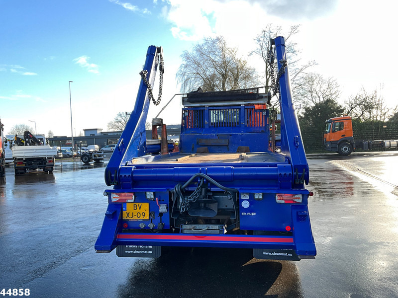 DAF FAN 85 CF 360 Manual VDL 18 Ton portaalarmsysteem - Nostovarsi-vaihtolavakuorma kuorma-auto: kuva DAF FAN 85 CF 360 Manual VDL 18 Ton portaalarmsysteem - Nostovarsi-vaihtolavakuorma kuorma-auto DAF FAN 85 CF 360 Manual VDL 18 Ton portaalarmsysteem - Nostovarsi-vaihtolavakuorma kuorma-auto: kuva DAF FAN 85 CF 360 Manual VDL 18 Ton portaalarmsysteem - Nostovarsi-vaihtolavakuorma kuorma-auto