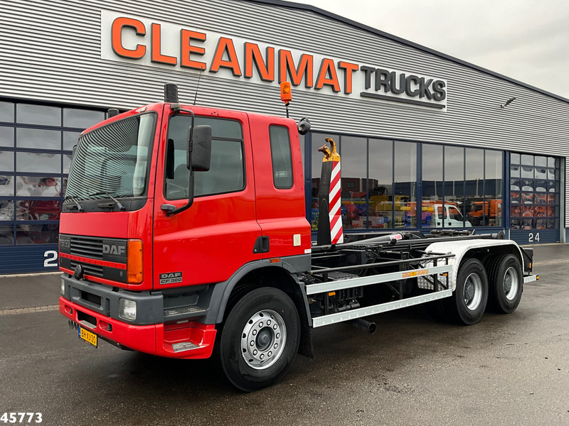 DAF FAT 75.320 6x4 Full steel Hiab 17 Ton haakarmsysteem Just 64.623 Km! - Koukkulava kuorma-auto: kuva DAF FAT 75.320 6x4 Full steel Hiab 17 Ton haakarmsysteem Just 64.623 Km! - Koukkulava kuorma-auto DAF FAT 75.320 6x4 Full steel Hiab 17 Ton haakarmsysteem Just 64.623 Km! - Koukkulava kuorma-auto: kuva DAF FAT 75.320 6x4 Full steel Hiab 17 Ton haakarmsysteem Just 64.623 Km! - Koukkulava kuorma-auto