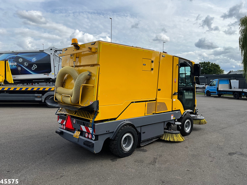 Dulevo 3000 Euro 6 with 3-rd brush - Lakaisuauto: kuva Dulevo 3000 Euro 6 with 3-rd brush - Lakaisuauto Dulevo 3000 Euro 6 with 3-rd brush - Lakaisuauto: kuva Dulevo 3000 Euro 6 with 3-rd brush - Lakaisuauto