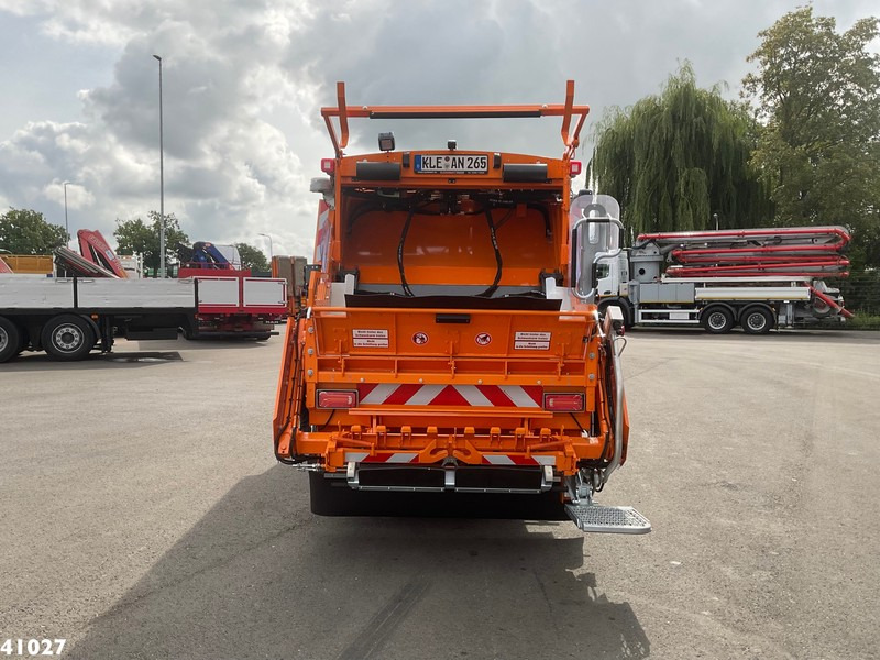 FUSO Canter 9C18 Zoeller 7m³ - Roska-auto: kuva FUSO Canter 9C18 Zoeller 7m³ - Roska-auto FUSO Canter 9C18 Zoeller 7m³ - Roska-auto: kuva FUSO Canter 9C18 Zoeller 7m³ - Roska-auto