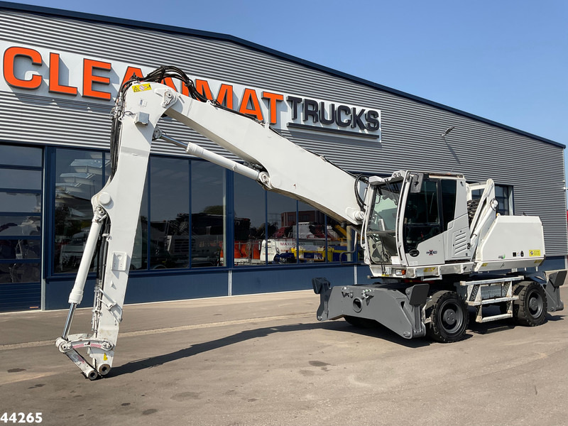 Sennebogen 821 E Material Handling Machine - Materiaalinkäsittely: kuva Sennebogen 821 E Material Handling Machine - Materiaalinkäsittely Sennebogen 821 E Material Handling Machine - Materiaalinkäsittely: kuva Sennebogen 821 E Material Handling Machine - Materiaalinkäsittely