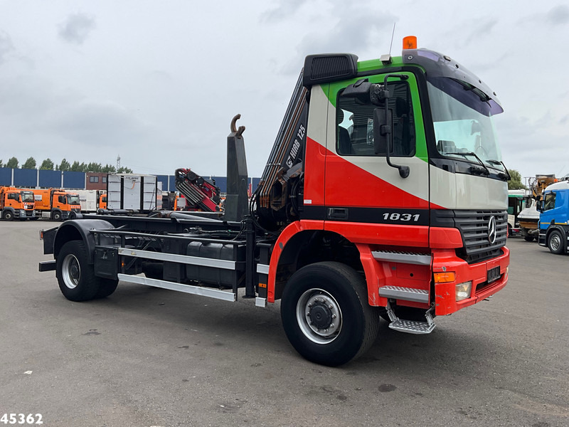 Mercedes-Benz Actros 1931 AK 4x4 Hiab 12 Tonmeter laadkraan - Koukkulava kuorma-auto, Nosturiauto: kuva Mercedes-Benz Actros 1931 AK 4x4 Hiab 12 Tonmeter laadkraan - Koukkulava kuorma-auto, Nosturiauto Mercedes-Benz Actros 1931 AK 4x4 Hiab 12 Tonmeter laadkraan - Koukkulava kuorma-auto, Nosturiauto: kuva Mercedes-Benz Actros 1931 AK 4x4 Hiab 12 Tonmeter laadkraan - Koukkulava kuorma-auto, Nosturiauto