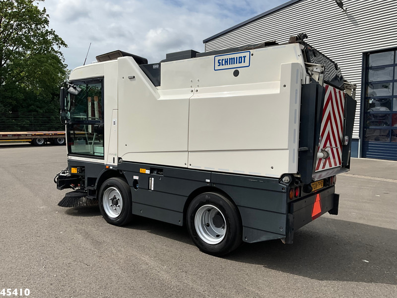 Schmidt Cleango 500 Compact Euro 6 with 3-rd brush - Lakaisuauto: kuva Schmidt Cleango 500 Compact Euro 6 with 3-rd brush - Lakaisuauto Schmidt Cleango 500 Compact Euro 6 with 3-rd brush - Lakaisuauto: kuva Schmidt Cleango 500 Compact Euro 6 with 3-rd brush - Lakaisuauto