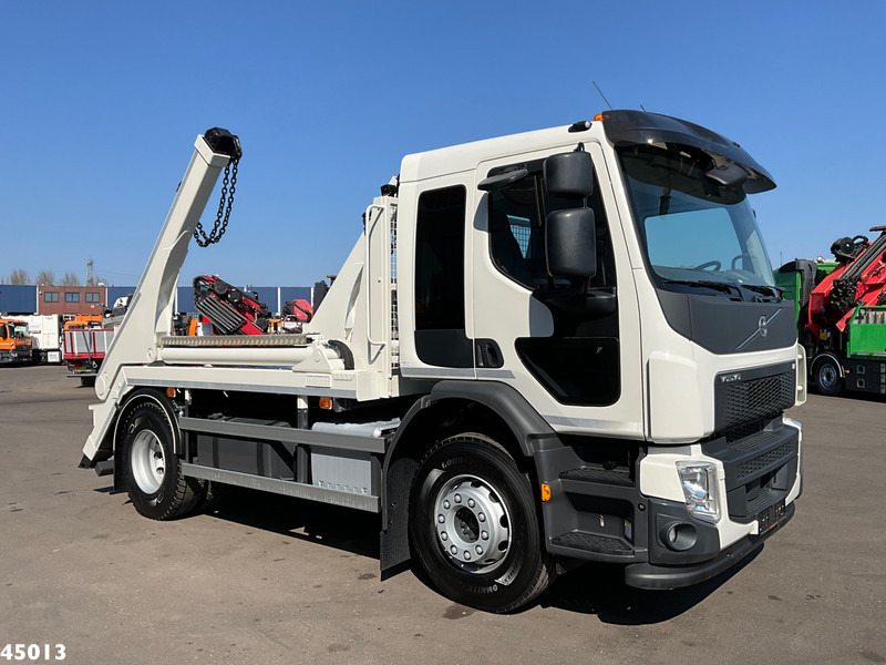 Volvo FE 350 Hyvalift 14 Ton portaalarmsysteem - Nostovarsi-vaihtolavakuorma kuorma-auto: kuva Volvo FE 350 Hyvalift 14 Ton portaalarmsysteem - Nostovarsi-vaihtolavakuorma kuorma-auto Volvo FE 350 Hyvalift 14 Ton portaalarmsysteem - Nostovarsi-vaihtolavakuorma kuorma-auto: kuva Volvo FE 350 Hyvalift 14 Ton portaalarmsysteem - Nostovarsi-vaihtolavakuorma kuorma-auto