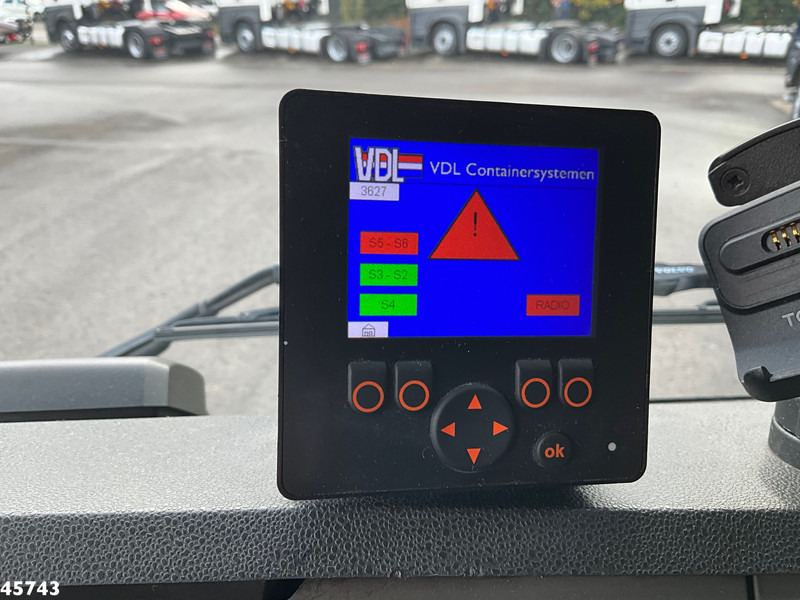 Nostovarsi-vaihtolavakuorma kuorma-auto Volvo FM 370 Euro 6 VDL 14 Ton portaalarmsysteem: kuva Nostovarsi-vaihtolavakuorma kuorma-auto Volvo FM 370 Euro 6 VDL 14 Ton portaalarmsysteem