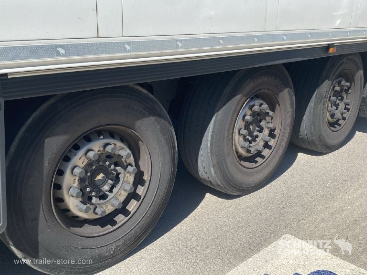 SCHMITZ Semiremolque Frigo Standard - Isoterminen puoliperävaunu: kuva SCHMITZ Semiremolque Frigo Standard - Isoterminen puoliperävaunu SCHMITZ Semiremolque Frigo Standard - Isoterminen puoliperävaunu: kuva SCHMITZ Semiremolque Frigo Standard - Isoterminen puoliperävaunu