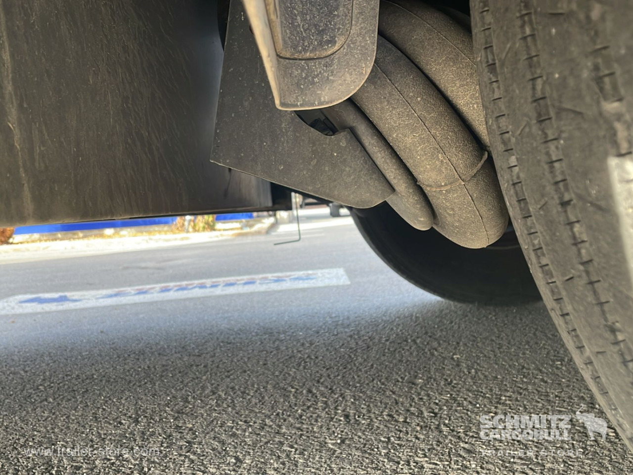 SCHMITZ Semiremolque Frigo Standard - Isoterminen puoliperävaunu: kuva SCHMITZ Semiremolque Frigo Standard - Isoterminen puoliperävaunu SCHMITZ Semiremolque Frigo Standard - Isoterminen puoliperävaunu: kuva SCHMITZ Semiremolque Frigo Standard - Isoterminen puoliperävaunu