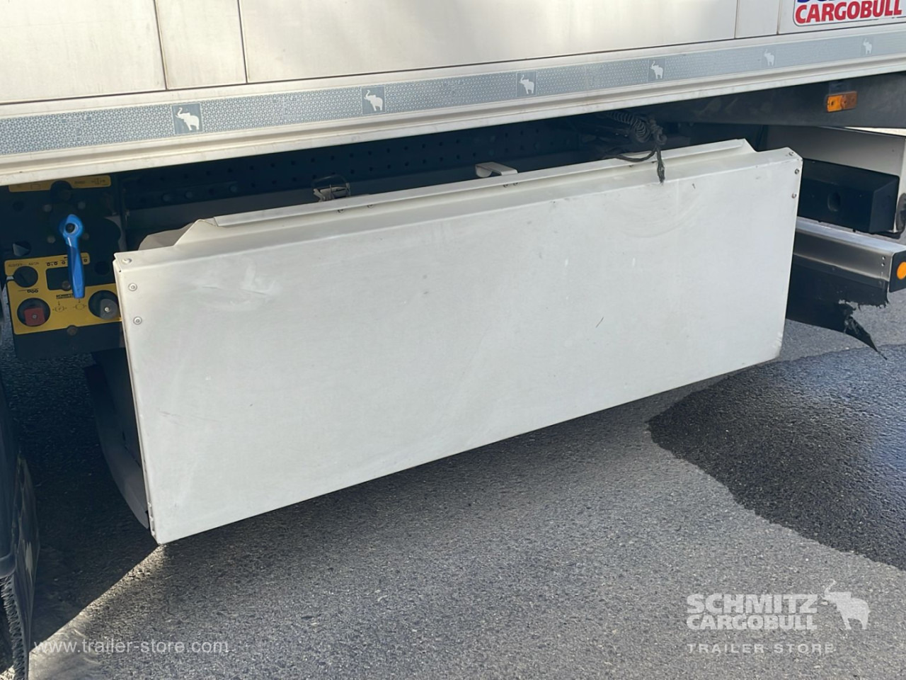 SCHMITZ Semiremolque Frigo Standard - Isoterminen puoliperävaunu: kuva SCHMITZ Semiremolque Frigo Standard - Isoterminen puoliperävaunu SCHMITZ Semiremolque Frigo Standard - Isoterminen puoliperävaunu: kuva SCHMITZ Semiremolque Frigo Standard - Isoterminen puoliperävaunu