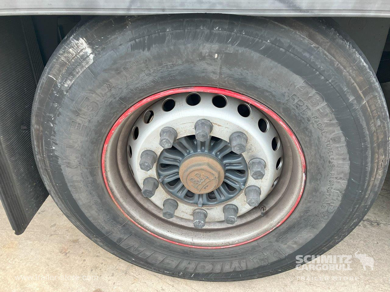 SOR IBERICA Remolque Frigo Standard - Refrigeraattori perävaunu: kuva SOR IBERICA Remolque Frigo Standard - Refrigeraattori perävaunu SOR IBERICA Remolque Frigo Standard - Refrigeraattori perävaunu: kuva SOR IBERICA Remolque Frigo Standard - Refrigeraattori perävaunu