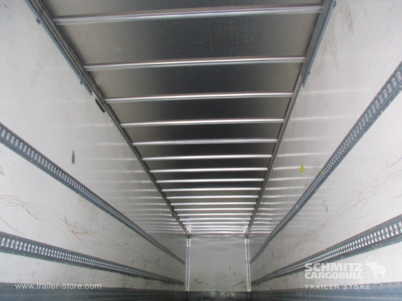FRUEHAUF Dryfreight Standard Roller shutter door - Umpikori puoliperävaunu: kuva FRUEHAUF Dryfreight Standard Roller shutter door - Umpikori puoliperävaunu FRUEHAUF Dryfreight Standard Roller shutter door - Umpikori puoliperävaunu: kuva FRUEHAUF Dryfreight Standard Roller shutter door - Umpikori puoliperävaunu