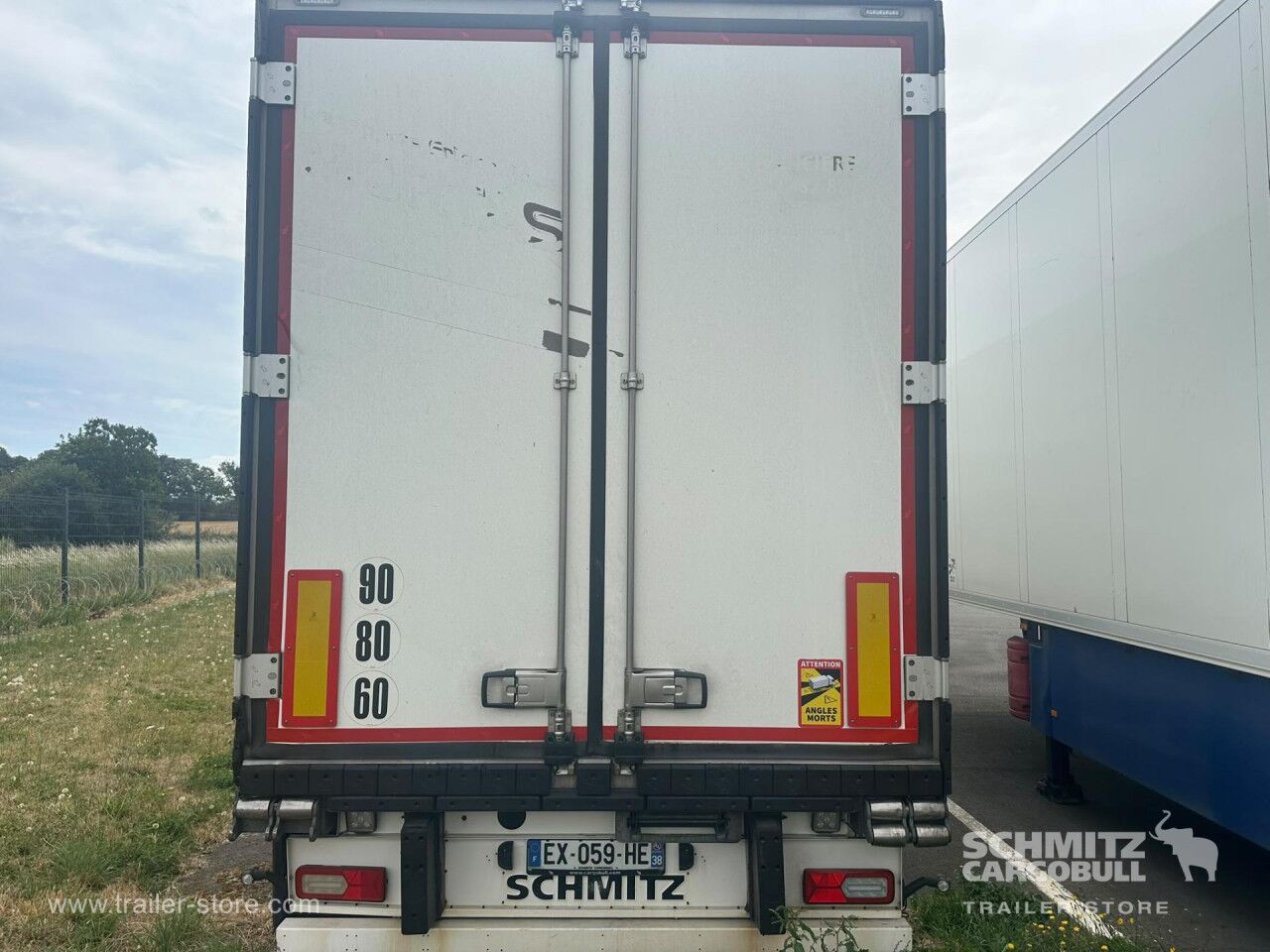 SCHMITZ Reefer Multitemp Double deck - Isoterminen puoliperävaunu: kuva SCHMITZ Reefer Multitemp Double deck - Isoterminen puoliperävaunu SCHMITZ Reefer Multitemp Double deck - Isoterminen puoliperävaunu: kuva SCHMITZ Reefer Multitemp Double deck - Isoterminen puoliperävaunu