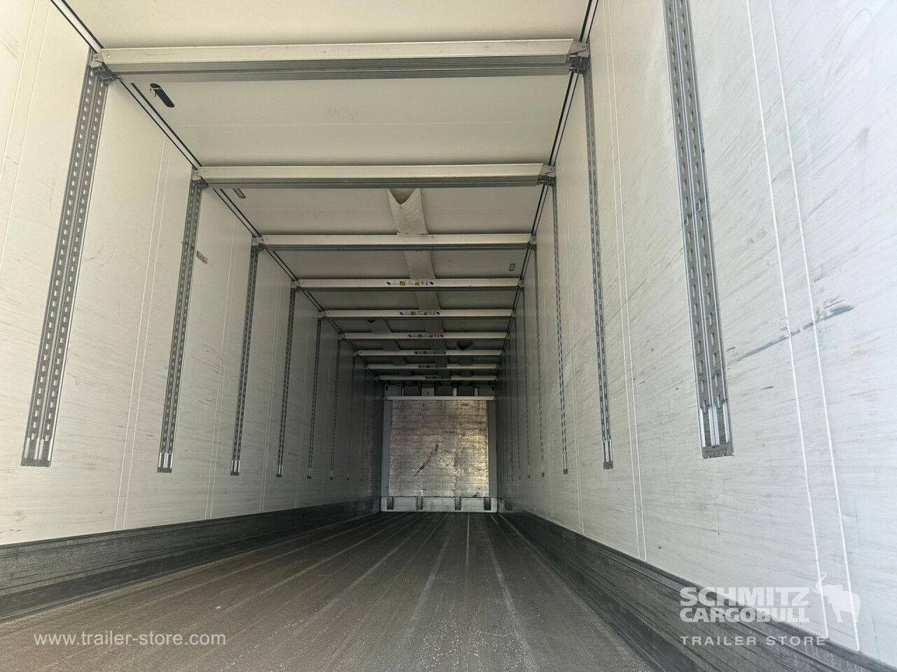 SCHMITZ Reefer Standard Double deck - Isoterminen puoliperävaunu: kuva SCHMITZ Reefer Standard Double deck - Isoterminen puoliperävaunu SCHMITZ Reefer Standard Double deck - Isoterminen puoliperävaunu: kuva SCHMITZ Reefer Standard Double deck - Isoterminen puoliperävaunu