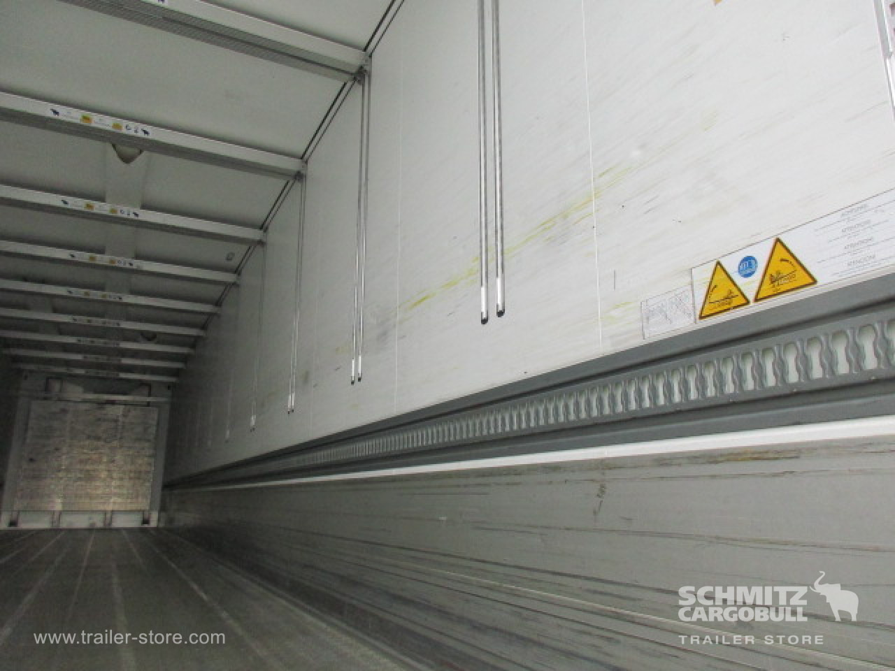 SCHMITZ Reefer Standard Double deck - Isoterminen puoliperävaunu: kuva SCHMITZ Reefer Standard Double deck - Isoterminen puoliperävaunu SCHMITZ Reefer Standard Double deck - Isoterminen puoliperävaunu: kuva SCHMITZ Reefer Standard Double deck - Isoterminen puoliperävaunu