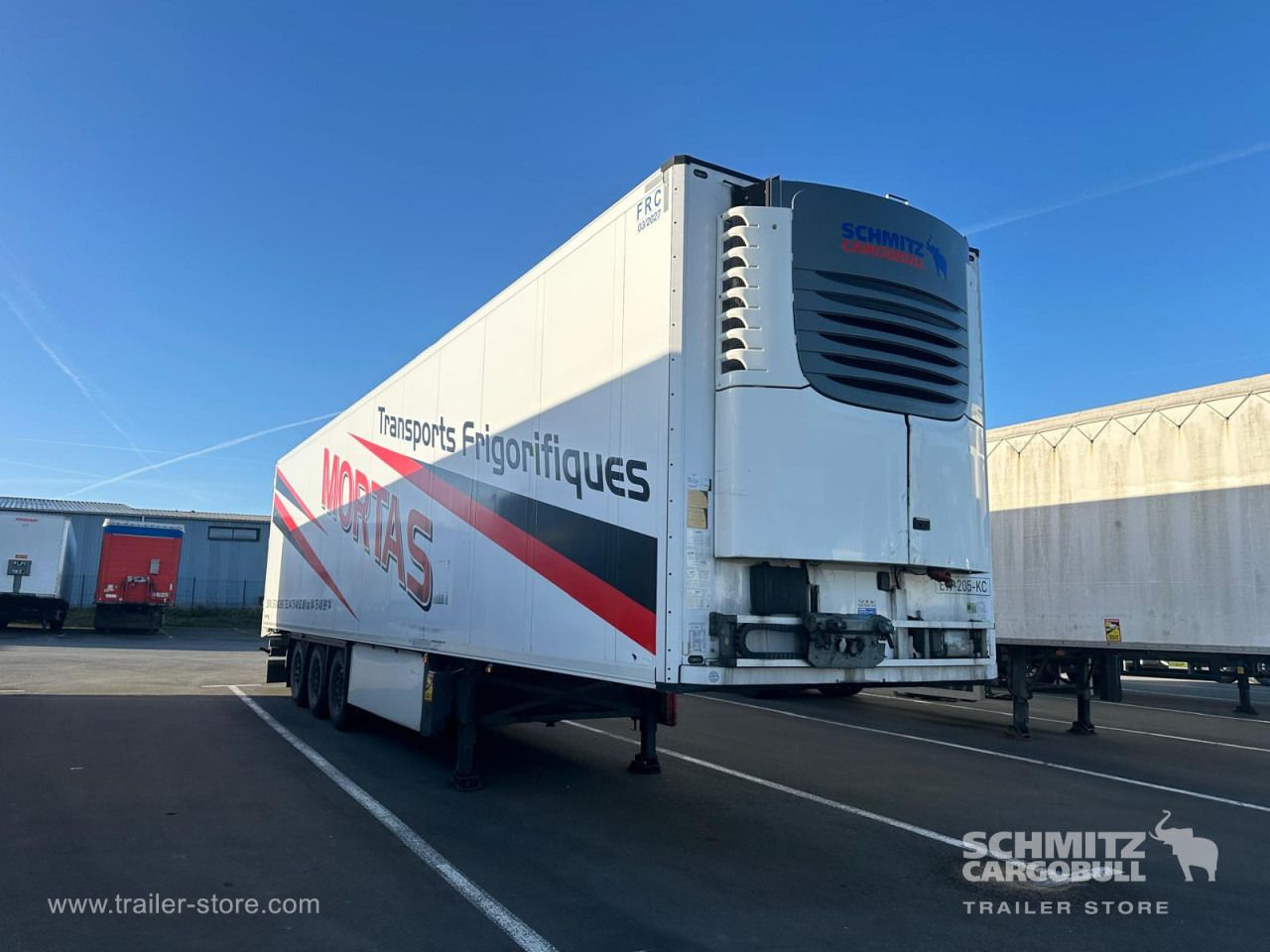 SCHMITZ Reefer Standard - Isoterminen puoliperävaunu: kuva SCHMITZ Reefer Standard - Isoterminen puoliperävaunu SCHMITZ Reefer Standard - Isoterminen puoliperävaunu: kuva SCHMITZ Reefer Standard - Isoterminen puoliperävaunu